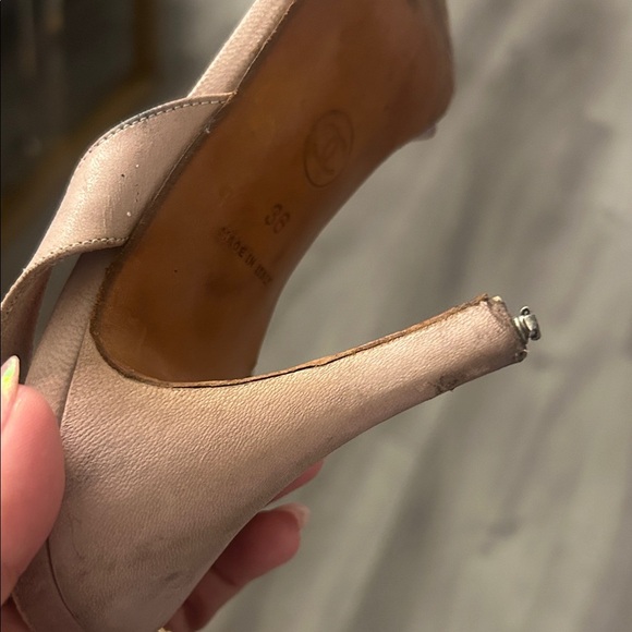 CHANEL VINTAGE Women's Beige Strappy Sandals Sz 36 - Picture 4 of 9